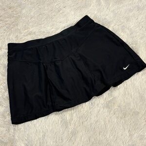 Nike Woman’s Skort Black Tennis Skirt FitDri Size Small
